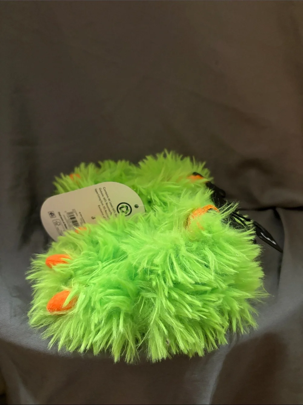 wonder nation Green Fuzzy Monster Slippers with Orange Claws - Size 3 NWT SDR